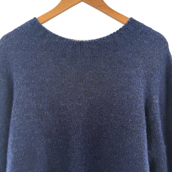 NWOT Celtic & Co Navy Blue Alpaca Blend Ultra Soft Scoop Neck Sweater Size Large - Picture 2 of 10